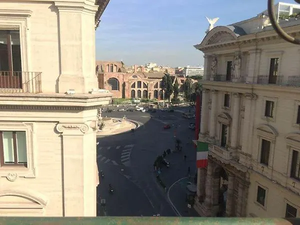 Daire Esposizione Roof Roma